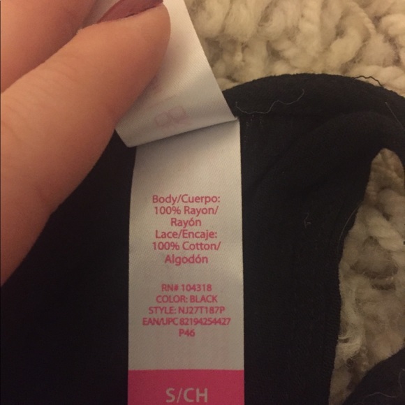 High neck tank top! - Picture 4 of 4